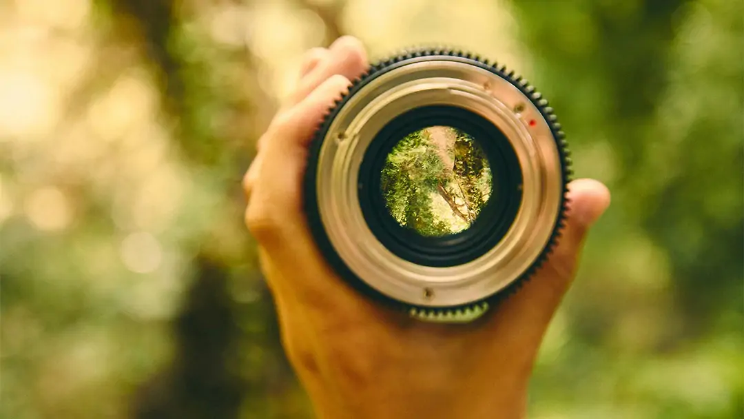 How to create a bokeh background with light source