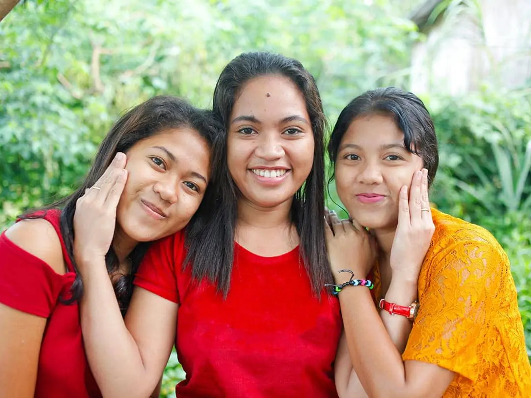 Foto bersama yang jelas dan rapi setelah peningkatan kualitas.